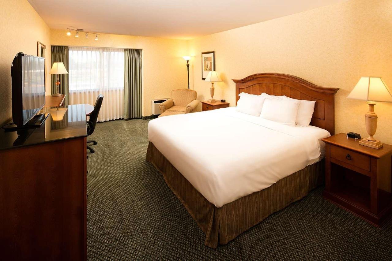 Red Lion Hotel Wenatchee City Center Exterior foto